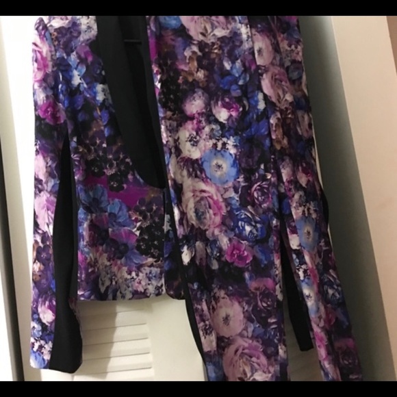 Cache gorgeous set - Picture 1 of 5